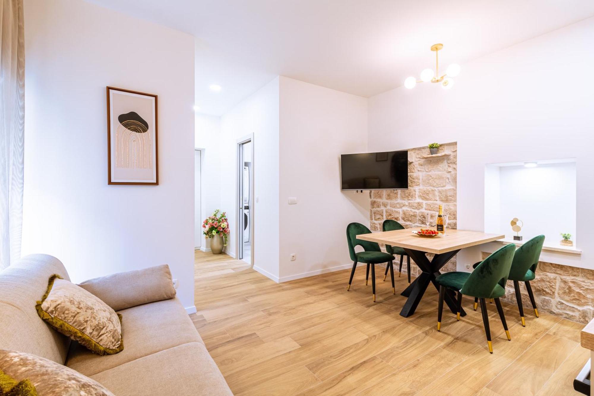 Luxury 2 Bedroom-2 Bathroom Apartment & Studio App With Rooftop Terrace 스플리트 외부 사진