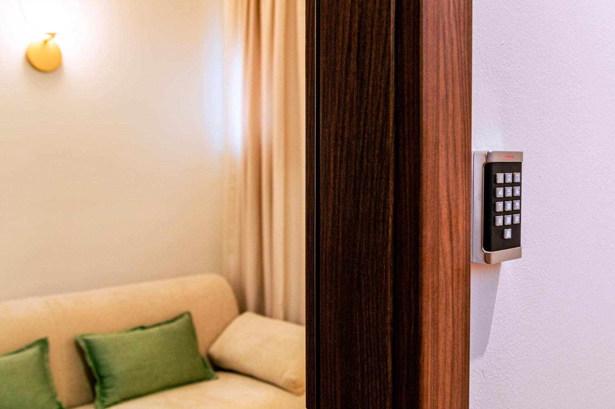 Luxury 2 Bedroom-2 Bathroom Apartment & Studio App With Rooftop Terrace 스플리트 객실 사진