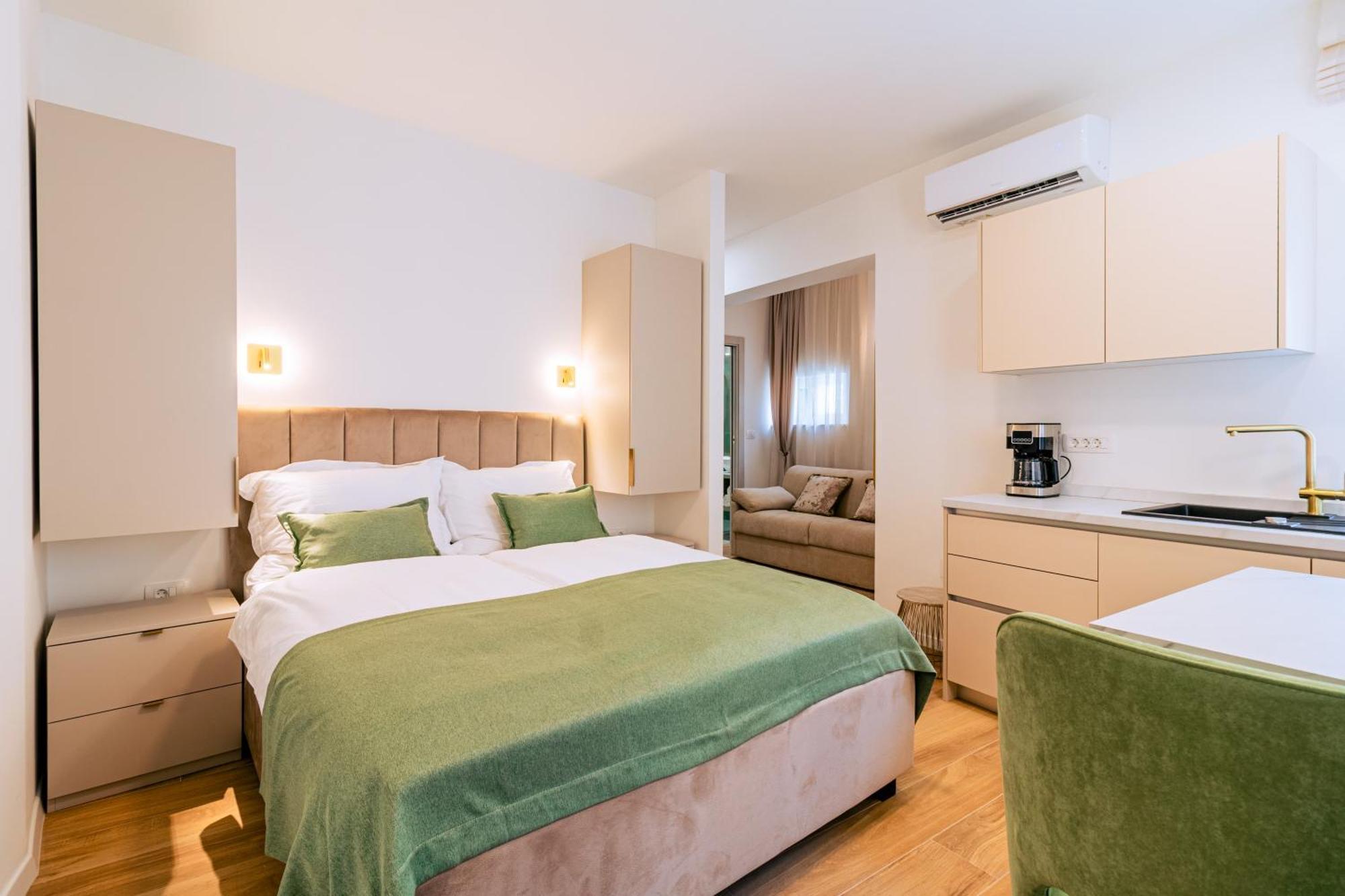 Luxury 2 Bedroom-2 Bathroom Apartment & Studio App With Rooftop Terrace 스플리트 객실 사진