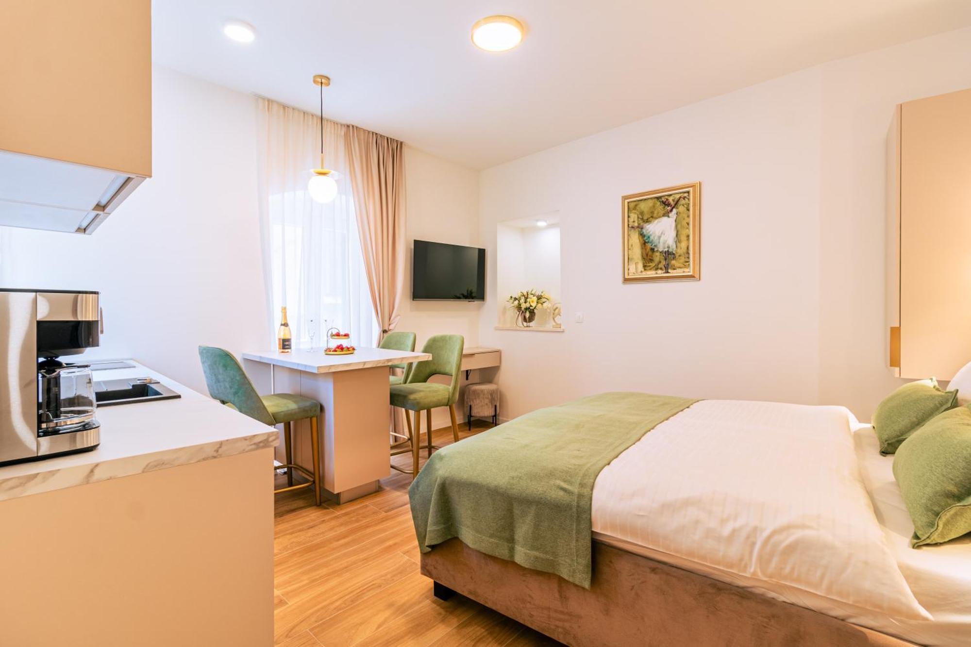 Luxury 2 Bedroom-2 Bathroom Apartment & Studio App With Rooftop Terrace 스플리트 객실 사진